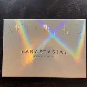 💖ANASTASIA MOONCHILD GLOW KIT💖